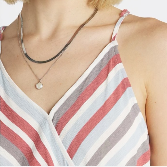 Liliana Surplice Dress - Picture 3 of 6